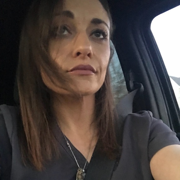 Meet your Posher, Jessica - Picture 3 of 5